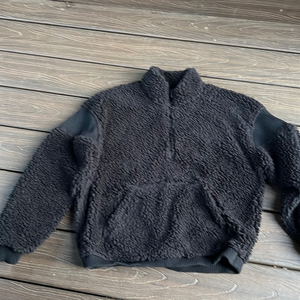 Joylab fuzzy pullover